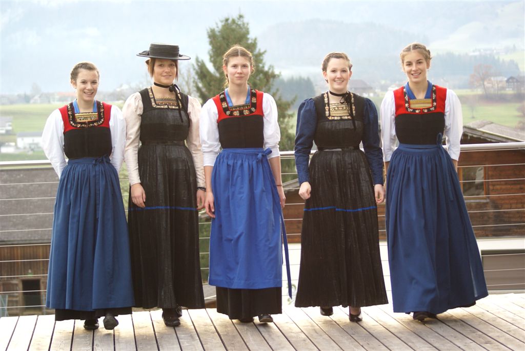 Die Juppe im Blickpunkt; Bericht v. Nicole Geiger Egg NEWS